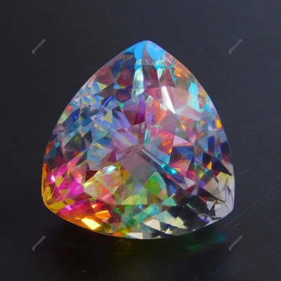 Gemas sueltas certificadas de corte de 57,15 quilates de topacio místico arco iris creado en laboratorio Foto 1 de 4