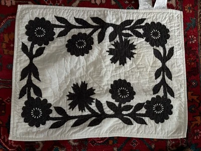 Edredón artesanal Pottery Barn carbón Lilo algodón hawaiano cama farsa estándar  Foto 1 de 4