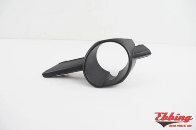 Moldura para farol de neblina direito do passageiro compatível com 2008-2010 Chrysler Town & Country 693544 - Imagem 1 de 4