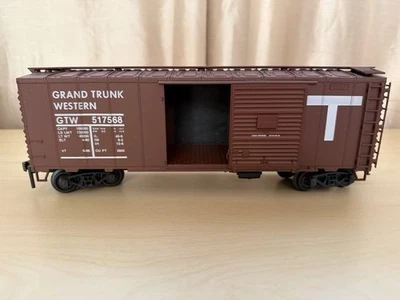 Grand Trunk Western (GTW) 40' Boxcar with the number 517568. - Image 1 of 4