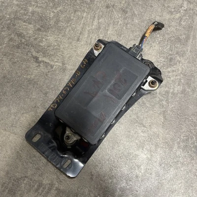 Módulo de punto ciego trasero izquierdo Mazda CX-9 2008-2013 sensor número de pieza TD74-67Y40-B Foto 1 de 3