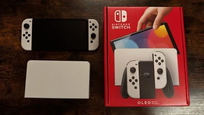 Nintendo Switch OLED 64GB - Bianco/Nero - Immagine 1 di 4
