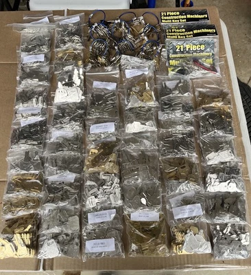 Equipo de construcción pesado y compacto lote de llaves 33 libras!!! Llaves de equipo L@@K Foto 1 de 4