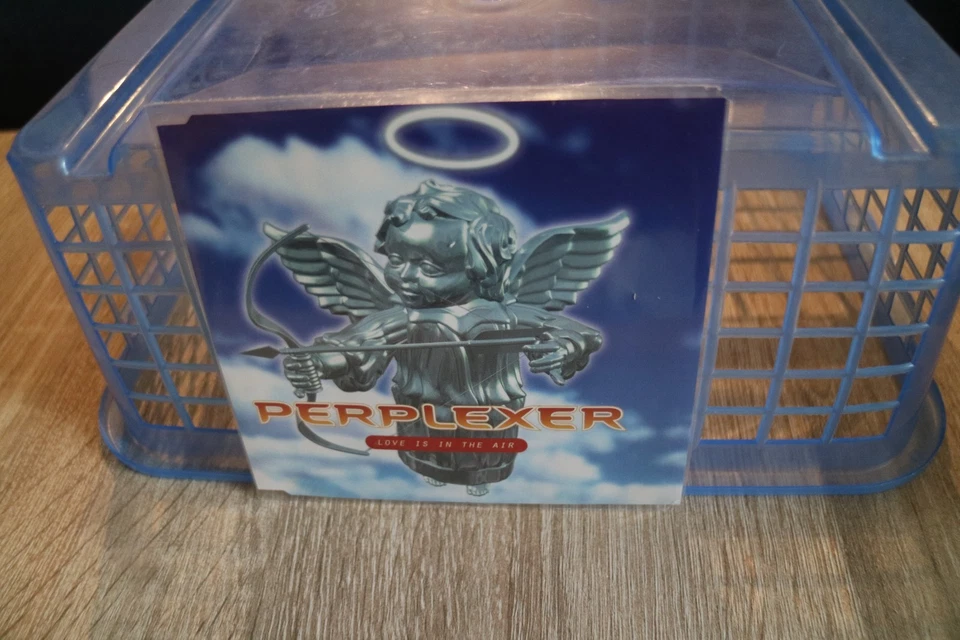Maxi-CD: Perplexer „Love is in the Air“ - Bild 1 von 1