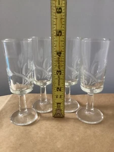 Set of 4 Vintage Etched Stemmed Cordial Glasses  4.5" Tall PARTY SHOT LIQUOR - Picture 1 of 3