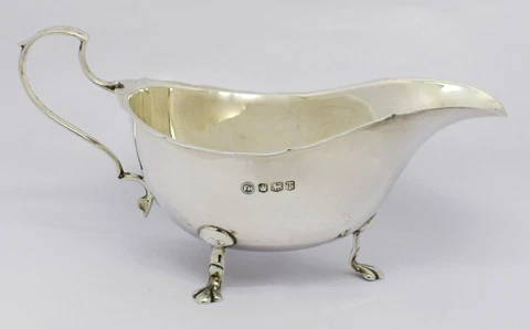 FINE ELEGANT VINTAGE SOLID STERLING SILVER SAUCE BOAT HM 1961 - GREAT GIFT! Cover
