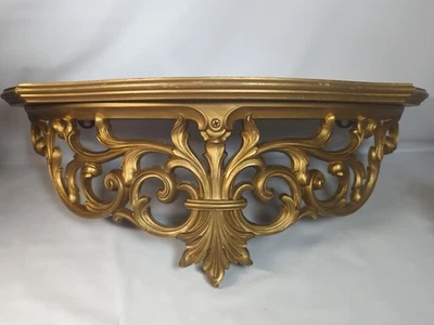 Estante de pared de madera ornamentada Hollywood Regency Syroco vintage MCM pintado en oro 23" Foto 1 de 4