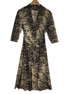 Vestido envolvente midi estampado tigre jersey Adrianna Papell beige y negro talla 4 de colección Foto 1 de 4