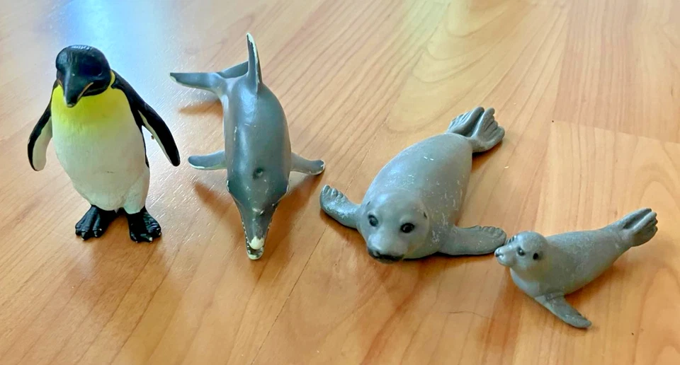 Schleich Tiere aus dem Meer, Delphin, Pinguin, Seehund mit Jungem - Bild 1 von 1