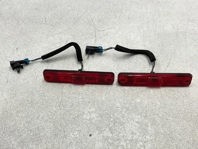 Juego de luces marcadoras traseras izquierda y trasera derecha Hummer H2 2003-2007 par 1630 OEM Foto 1 de 4