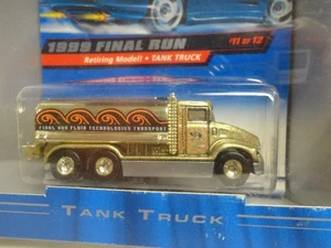 Hot Wheels TANK TRUCK Gold w/RR Real Rubber 1999 FINAL RUN w/outside box - Imagen 1 de 4
