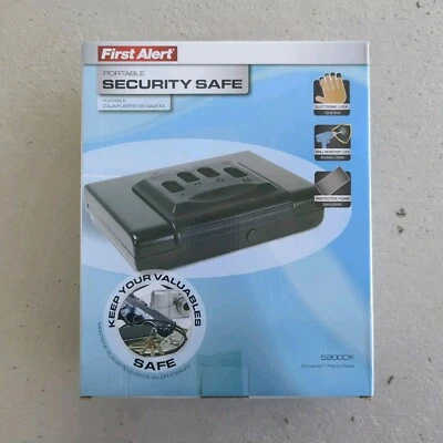 First Alert Portable Security Safe 5200DF New in Box Sealed - Bild 1 von 3
