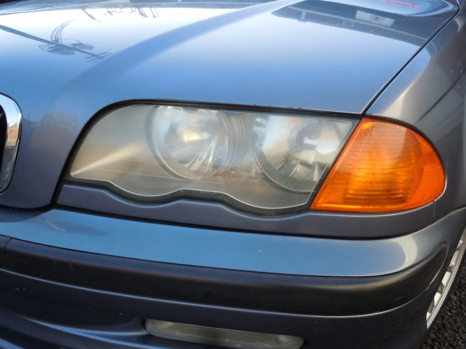 2001 01 BMW 330i Sedan Halogen Headlight Driver Left LH OEM - Image 1 of 1