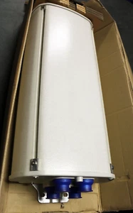 Kathrein 742-226 Szerokopasmowa 4-portowa antena XXPol Panel 806-860/1710-2170 Dualband - Zdjęcie 1 z 8
