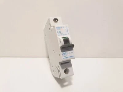 GE Series E 32A sp type D MCB, circuit breaker, D32, 627909, 6ka - Image 1 of 4