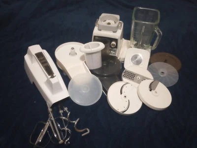 Centro de cocina Oster Regency vintage 12 velocidades con todos los accesorios FUNCIONA Foto 1 de 4