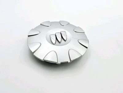 2002-2005 BUICK LESABRE SILVER CENTER CAP HUB WHEEL COVER DUST  - Image 1 of 4