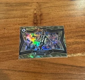 Alexander Isak 2024-25 Panini Select Premier EPL Camo Prizm /150 Field NRMT+ - Picture 1 of 2