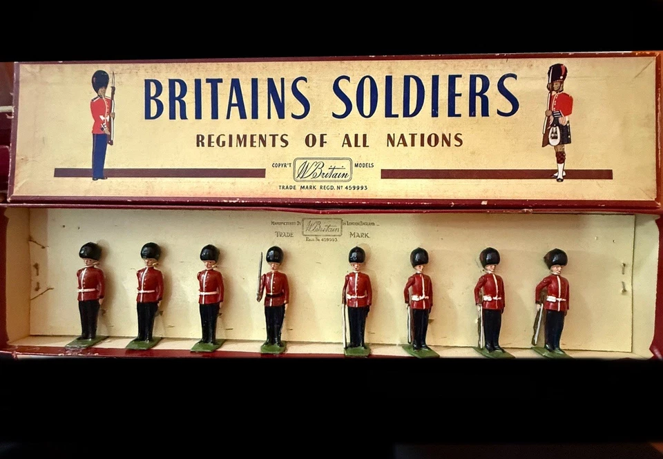 WBritain Pre 1970 THE COLDSTREAM GUARDS # 2082 - Image 1 of 4