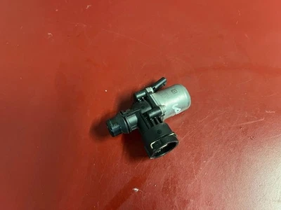 BMW X3 G01 2019 Water heater control valve 8689694 KSI12645 - Image 1 of 3