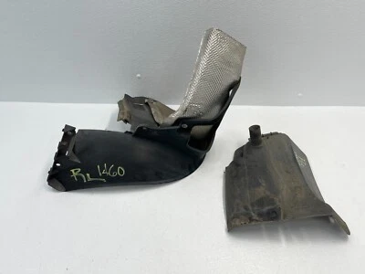 PORSCHE BOXSTER 986 2000-2004 TRASERO IZQUIERDO CUARTO CONDUCTOR REVESTIMIENTO ESCUDO 1460 OEM Foto 1 de 4