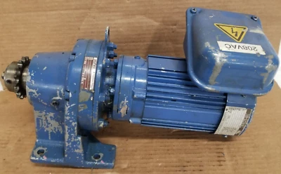 Motor de inducción Sumitomo TC-FV 1/4 hp 208 V 1755 rpm con cicloaccionamiento - relación 143 Foto 1 de 4