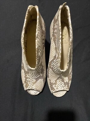 Zapatos Vince Camuto Piel de serpiente talla 6 M  Foto 1 de 4