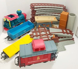 VINTAGE PLAYSKOOL EXPRESS 1988 TRAIN SET ENGINE HAULER 3838 Read Description - Picture 1 of 17