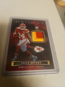2022 Skyy Moore Panini Origins Rookie Patch RC /99 MINT 🔥🔥🔥 - Bild 1 von 23