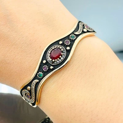 Brazalete de plata de ley 925 con brazalete de piedra roja rubí simulado para mujer hecho a mano regalo Foto 1 de 4