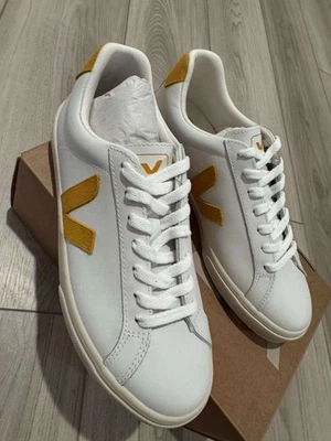 VEJA ESPLAR LEATHER WHITE SAFRAN - Image 1 of 4