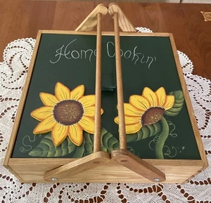 Beauty, Handmade Wooden Cake Pie Casserole Carrier Handpainted Lid Slats Handle - Picture 1 of 6