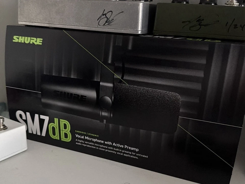 Shure SM7dB Dynamic Cardioid Vocal Microphone - Image 1 of 1