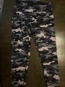 Calvin Klein Pink Black Gray Camo Athletic Performance 7/8 Leggings Size L - Picture 1 of 7