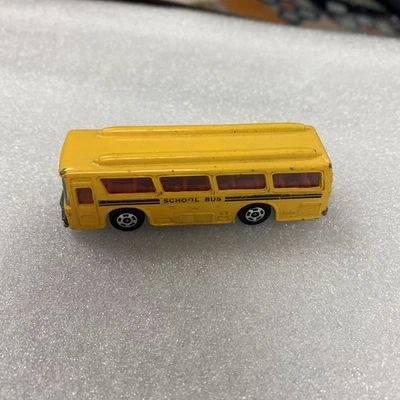 Autobús escolar Tomica Mitsubishi Fuso Hato especificaciones de exportación Japón Foto 1 de 4