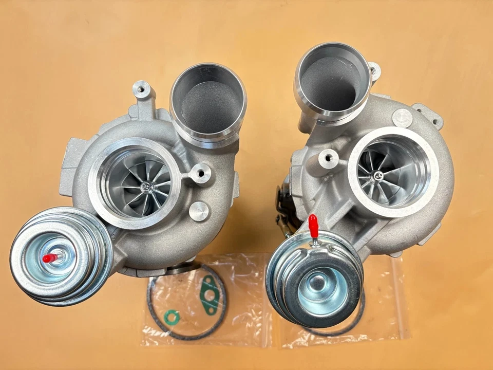Billet Upgraded Power 800HP Turbocharger For BMW M5 M6 Gran Coupe 4.4L S63-B44B - Imagem 1 de 1