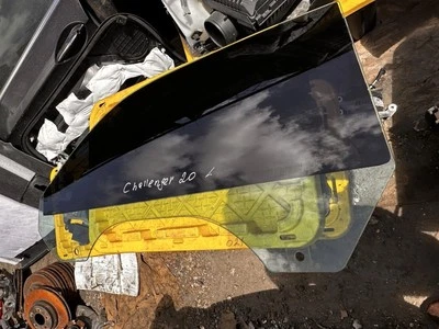 Dodge Challenger 2012-2023 puerta delantera izquierda ventana de cristal Foto 1 de 4