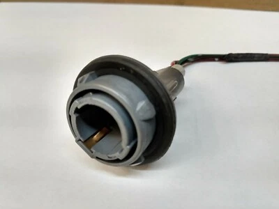 Enchufe de bombilla de señal de giro OEM para Honda Civic Del Sol Accord CRV Odyssey Foto 1 de 4