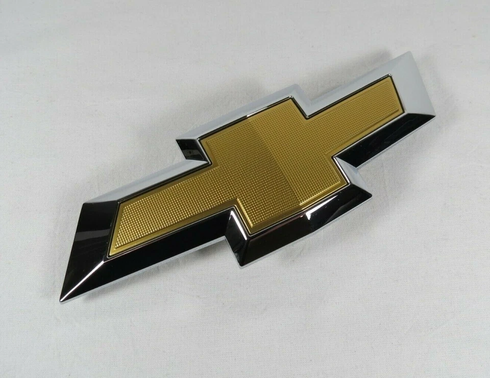 Chevy Bolt EV 2017-2021 parrilla delantera emblema pajarita dorada insignia logotipo genuino OEM Foto 1 de 2