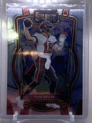 2022 Panini Select - Club Level  Prizm #207 Tom Brady - Image 1 of 2