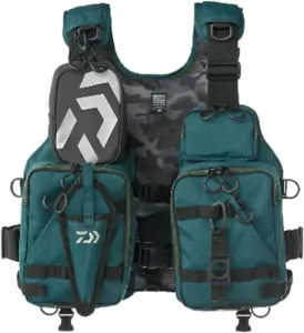 DAIWA Fishing Vest Float Game Vest Deep Green Free DF 6206 New - Picture 1 of 6