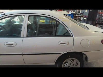 Used Rear Left Door Assembly Rear Side fits: 1998 Ford Escort Sdn manual Rear Le Foto 1 de 4