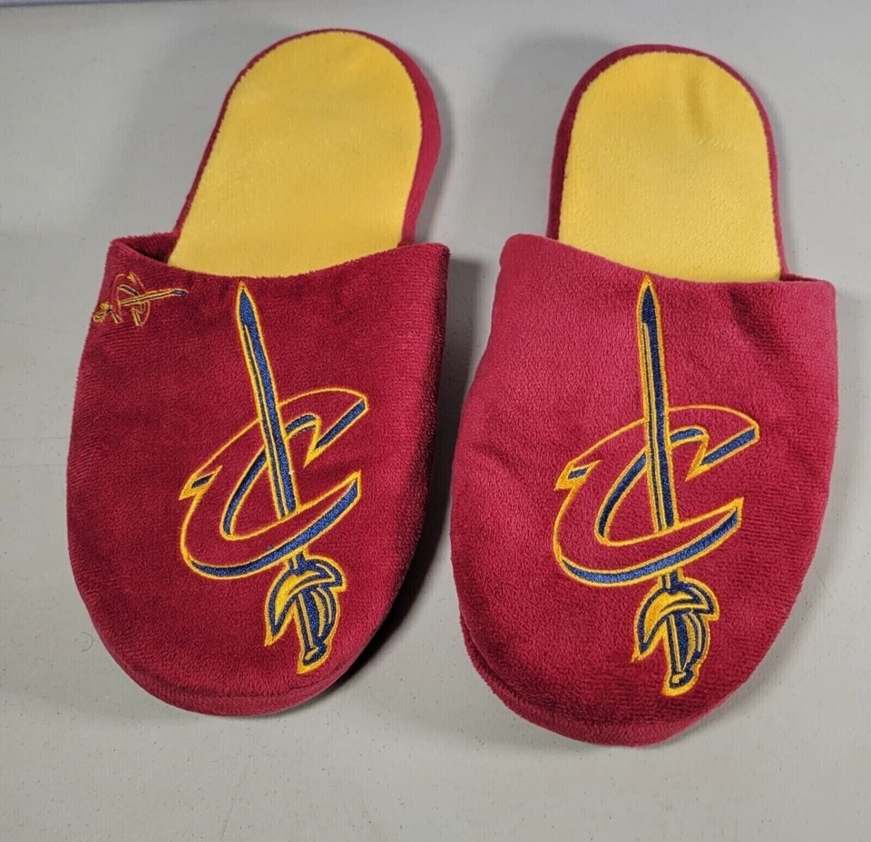 Zapatillas raspaduras Cleveland Cavaliers para hombre con logotipo grande FOCO Forever talla XL 13-14 Foto 1 de 4