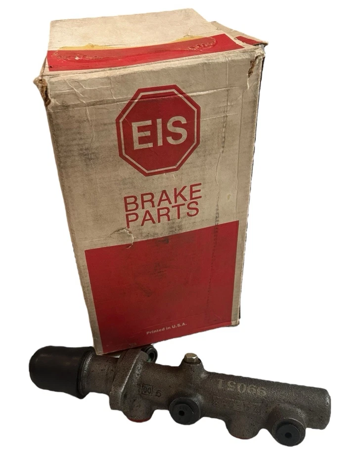 Главный тормозной цилиндр EIS E99051 1967-1973 Volkswagen Fastback & Squareback - Изображение 1 из 4