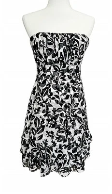 Vestido floral de seda sin tirantes White House Black Market - Talla 2 | Dobladillo con volantes  Foto 1 de 4