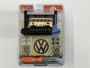 2025 M2 Machines ~ Model-Kit ~ 1958 VW Microbus 15 Window US Model R76 ~ Shipped - Picture 1 of 6