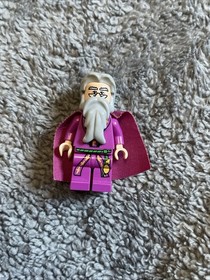 LEGO Harry Potter Minifigure hp060 Albus Dumbledore Light Nougat Version 4757-1