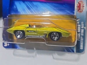 Corvette Sting Ray Die Cast 1/64 Hot wheels #173 2004 - Picture 1 of 4