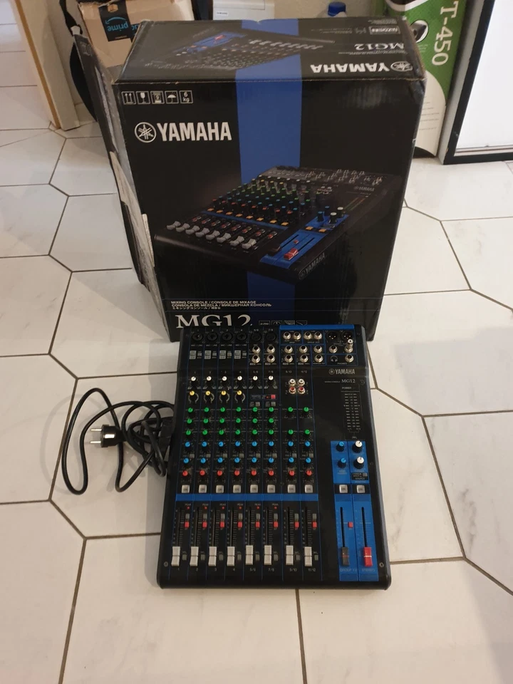 Mischpult Yamaha MG12 - Bild 1 von 1