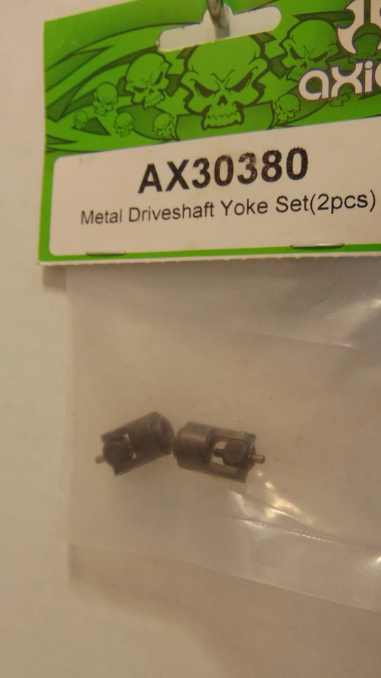 Axial AX30380 Metal Driveshaft Yoke Set (2 pcs) for AX10/ SCX10 NIB - Image 1 of 1